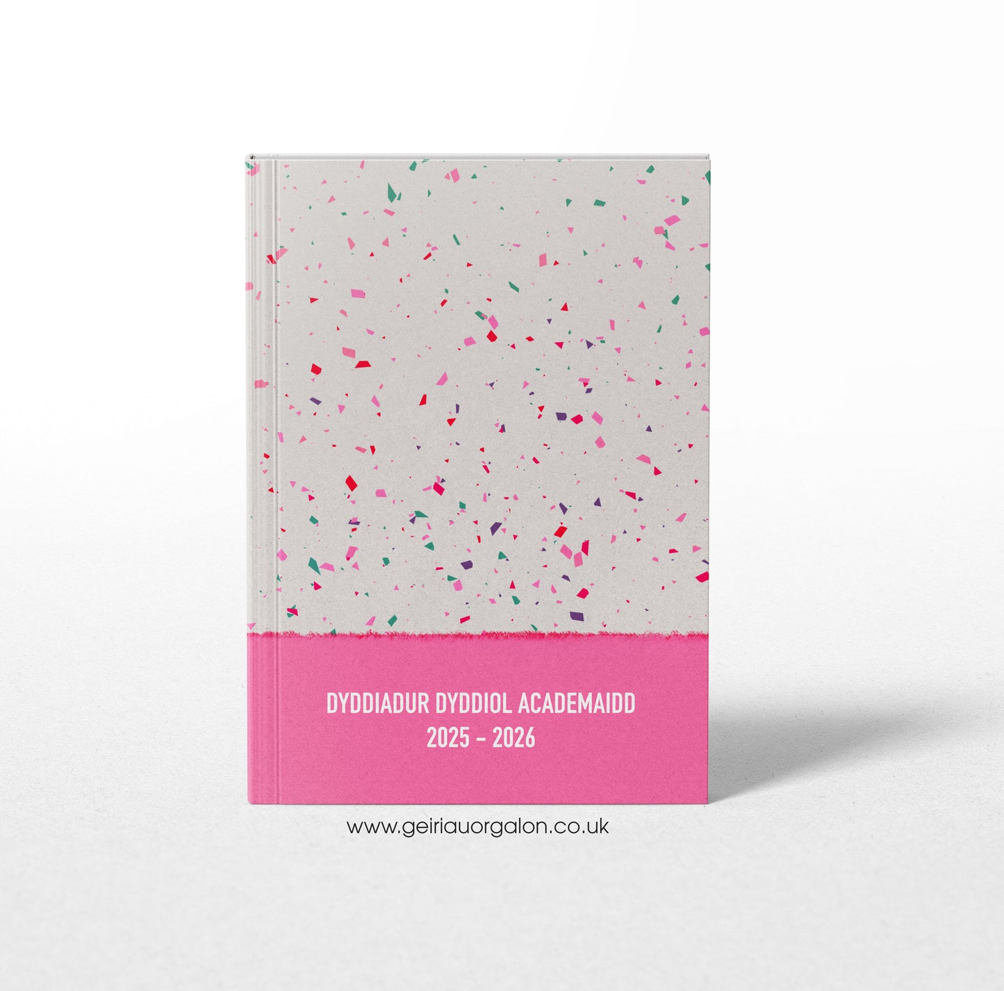 A4 Dyddiadur Dyddiol Academaidd Clawr Caled 2025 – 2026 (Conffeti Pinc)
