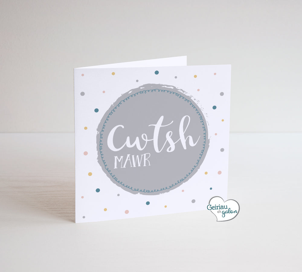 Cerdyn Cymraeg Cwtsh Mawr / Welsh Big Cwtch Card